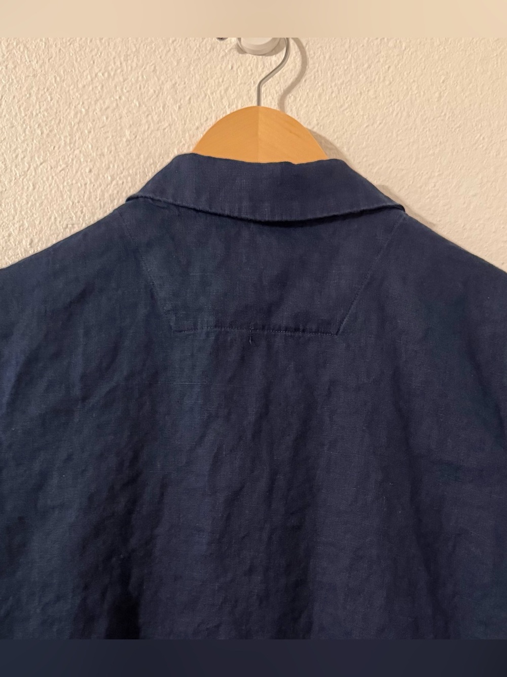 Quince Women's 100% European Linen Short Sleeve Shirt in Flax Deep Navy Medium - Picture 6 of 11